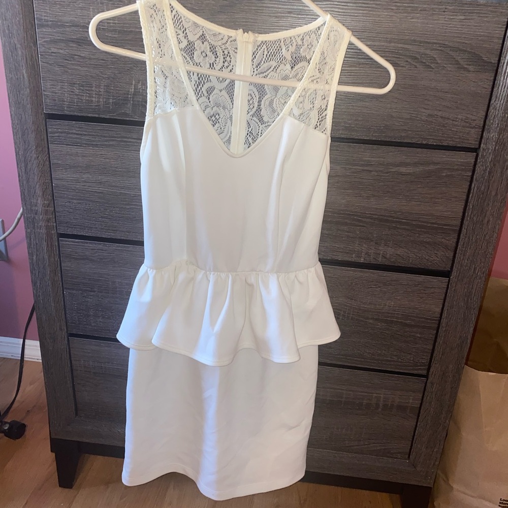 White peplum dress with lace